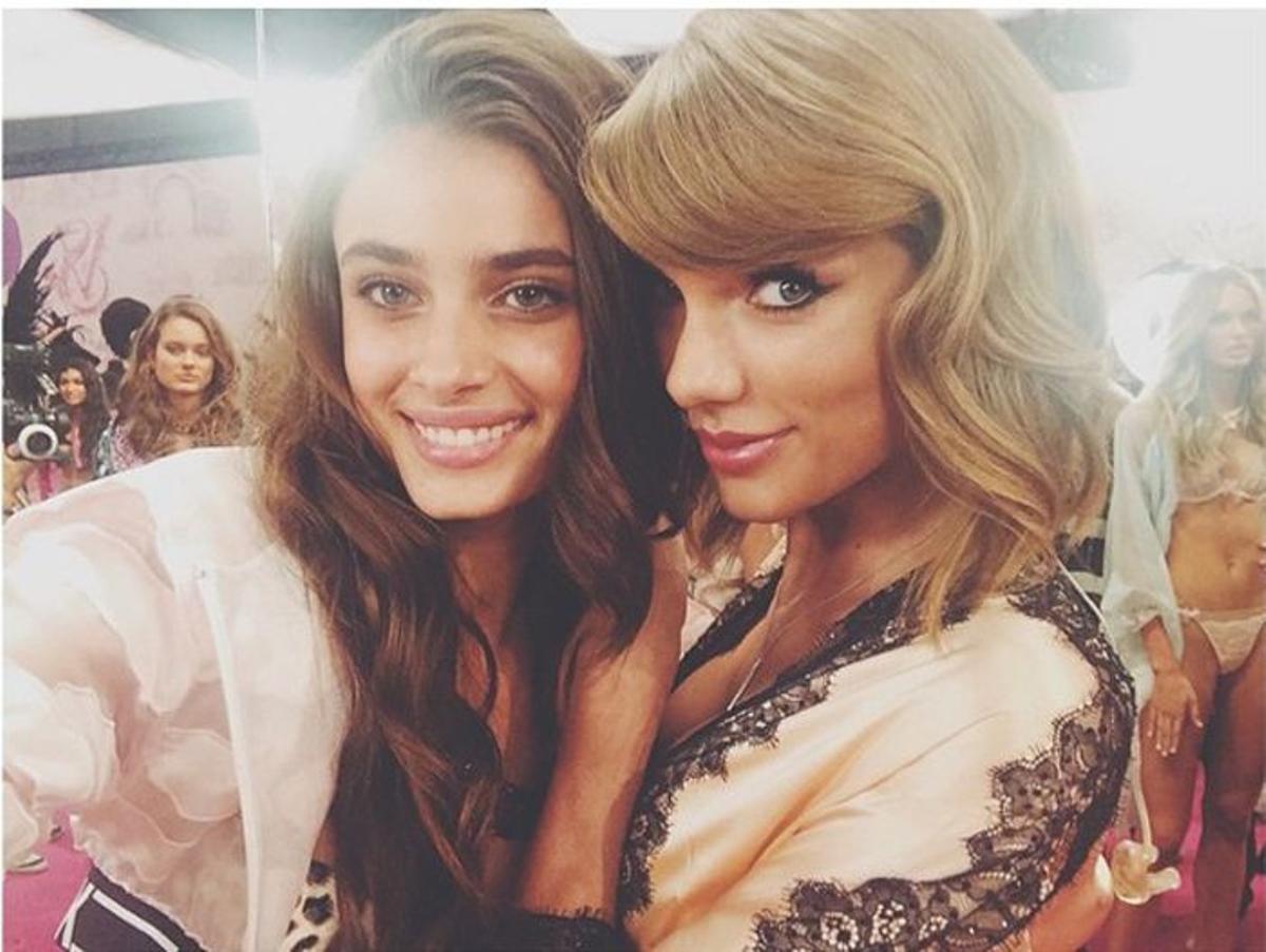 Taylor Hill comparte fotos de backstage junto a Taylor Swift