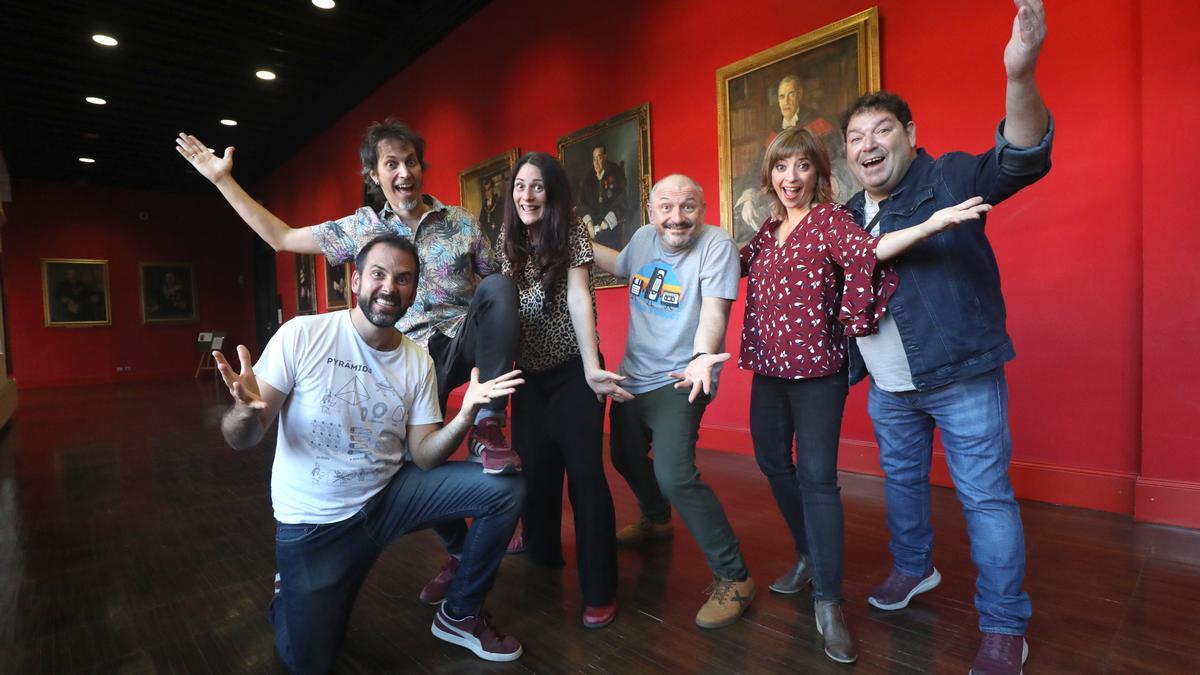 J.J. Sánchez, David Angulo, Encarni Corrales, Alberto Salvador, Marisol Aznar y Jorge Asín, antes del inicio del ciclo.