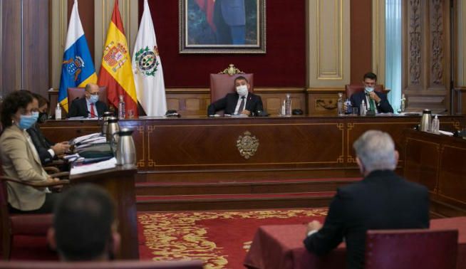 Pleno en el Ayuntamiento de Santa Cruz de Tenerife