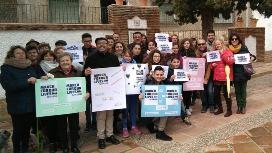 Marcha en Iznájar para reclamar más control de las armas en Estados Unidos