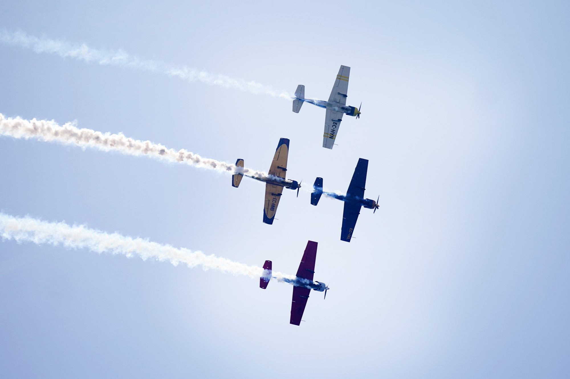 La octava edición del 'Air Show', festival aéreo de Torre del Mar, en imágenes