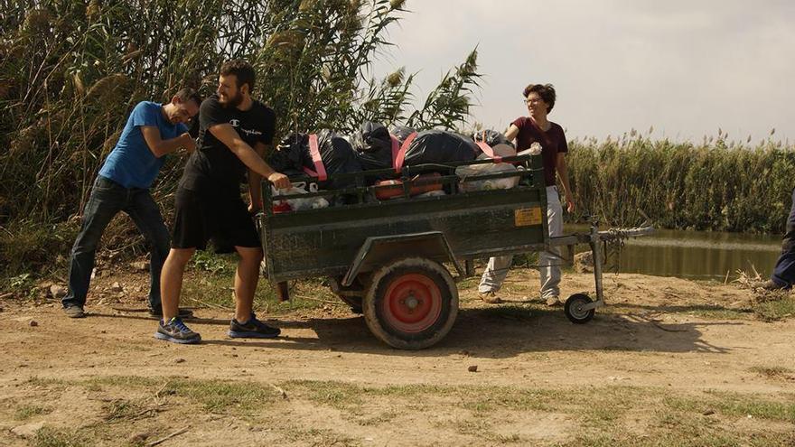 Voluntarios organizaron en Massanassa una limpieza de l&#039;Albufera promovida por Podemos