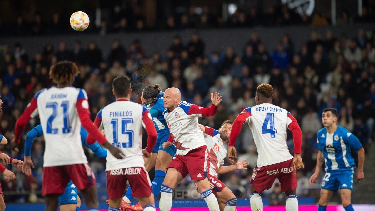 Imagen del partido entre el Deportivo y el Rayo Majadahonda