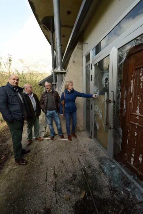 Miembros de Foro denuncian el mal estado del Museo de la Lechería de Morcín