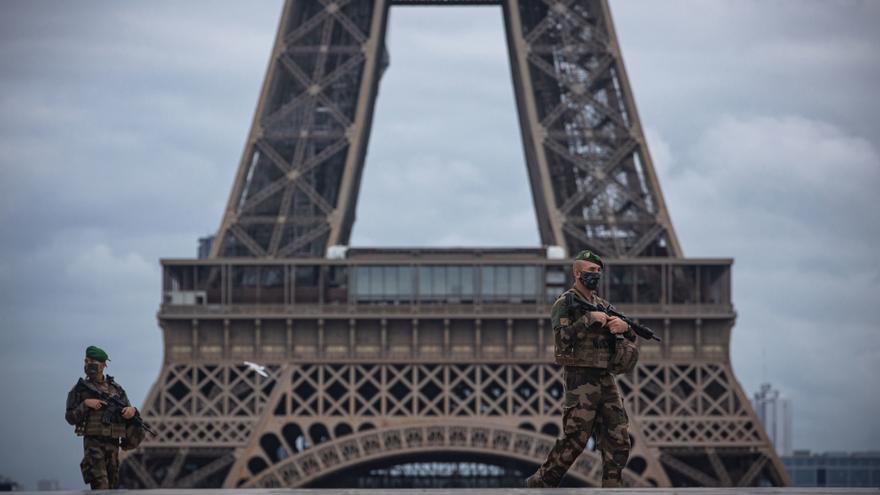 Francia eleva al máximo el nivel de alerta terrorista tras el atentado de Moscú