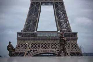 Francia eleva al máximo el nivel de alerta terrorista tras el atentado de Moscú