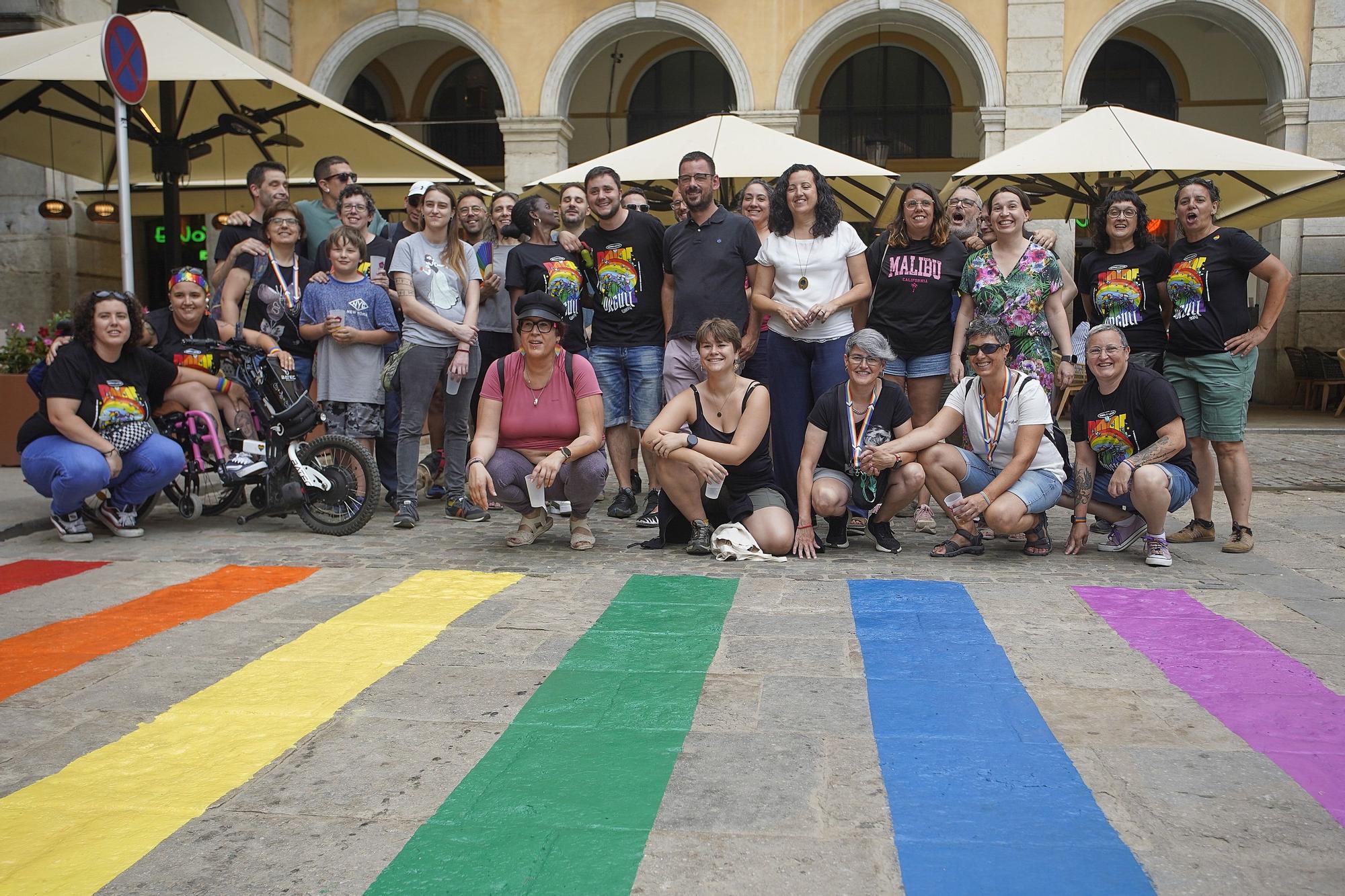 Les imatges de la restitució de la placa de Girona dels 50 anys de la revolta Stonewall