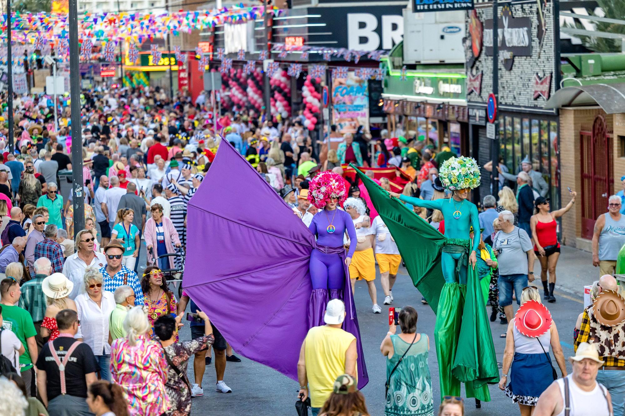 La "Fancy Dress" llena de disfraces Benidorm