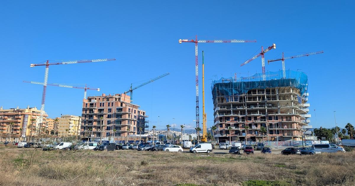Una imagen de viviendas en construcción en Málaga capital.