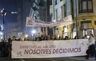 Solo tres comunidades practican más abortos en la sanidad pública que en la privada