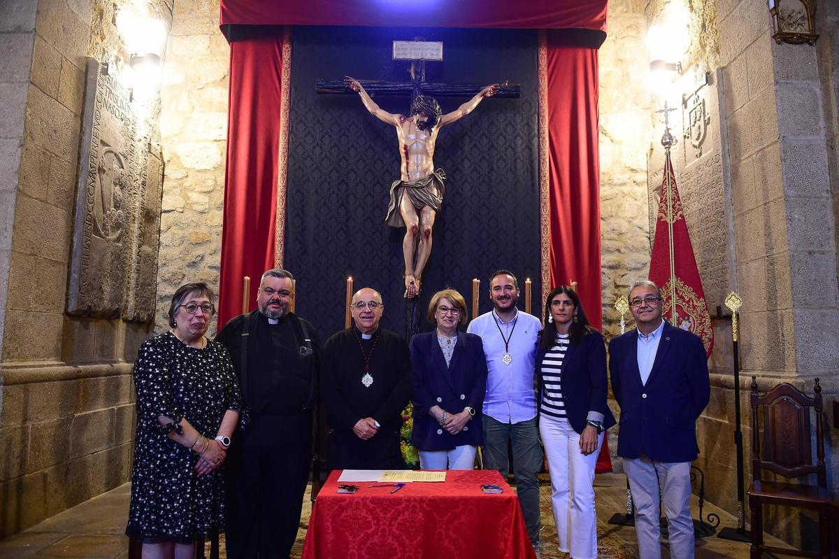 Convenio de la  Unión de Cofradías y la Cofradía del Calvario.