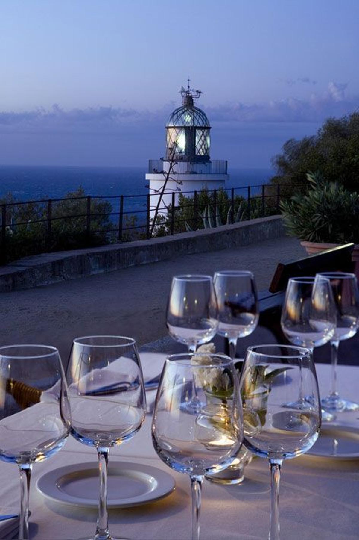 Restaurante, Costa Brava, erizos de mar, El Far Hotel Restaurante, salir, comer, escapada, menú