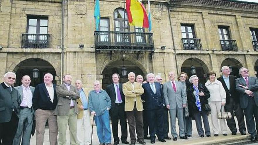 La primera Corporación democrática de Avilés, treinta años después