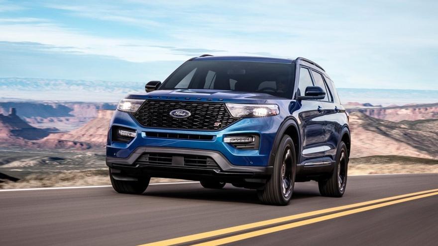 Prueba del arrollador e imponente Ford Explorer híbrido enchufable