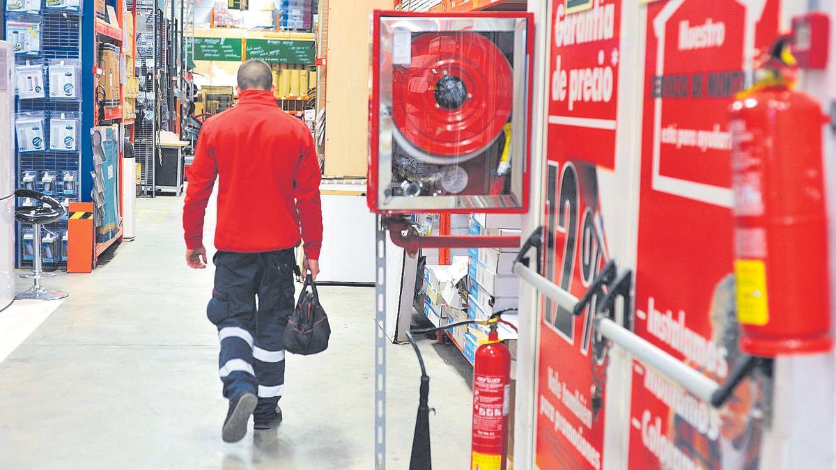 Todo el material contraincendios debe ser instalado y supervisado por personal cualificado.