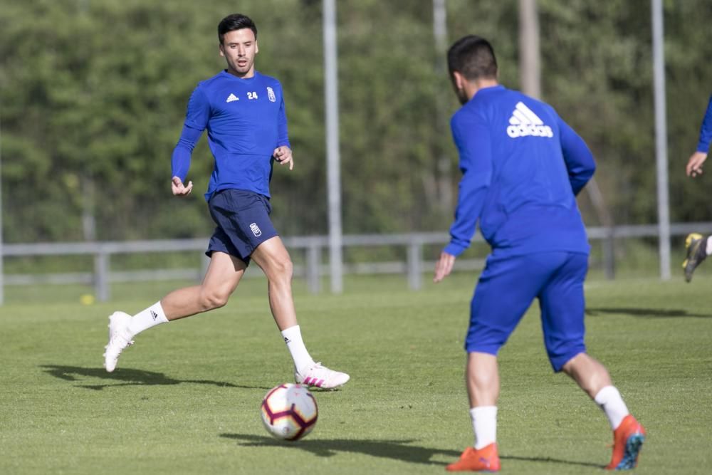 Primer día de Egea en el Oviedo tras su vuelta.