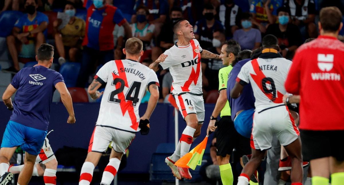 Sergi Guardiola celebrando el tanto del empate