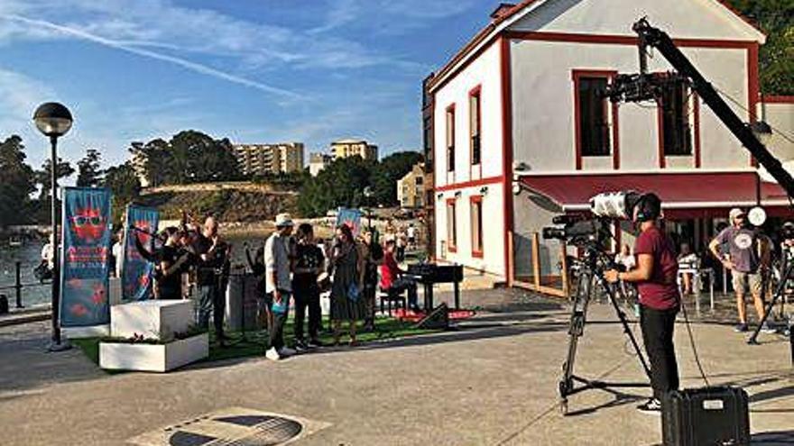 Santa Cruz, tras la cámara de la TVG