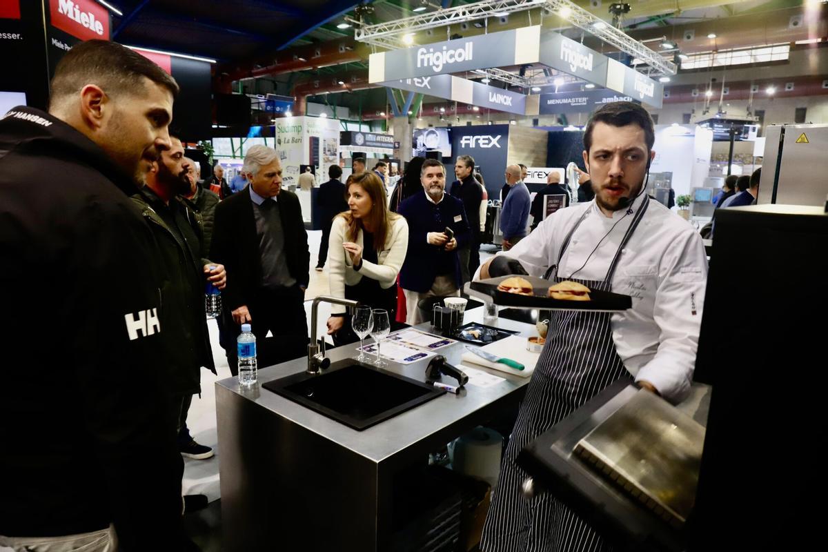 Imagen de la primera jornada del Salón de Innovación en Hostelería H&T de 2025