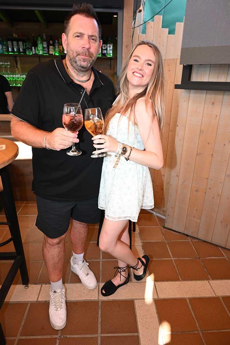 So feierte Ballermannstar und DSDS-Jurorin Isi Glück ihr "Playboy"-Cover