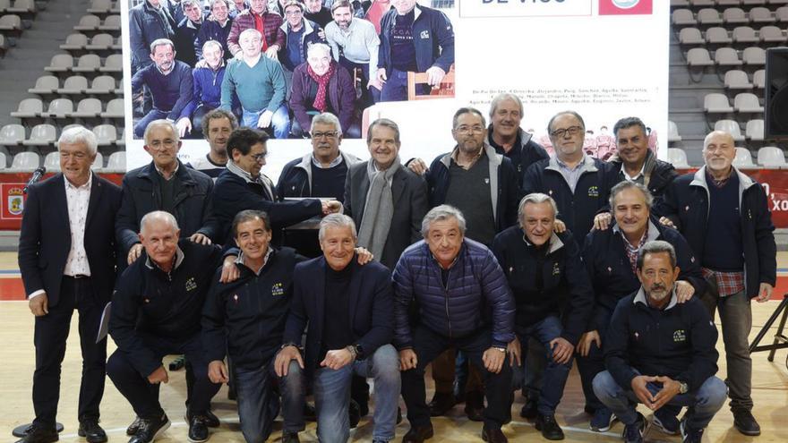 Miembros del equipo infantil del Celta en 1972. |  // R. GROBAS