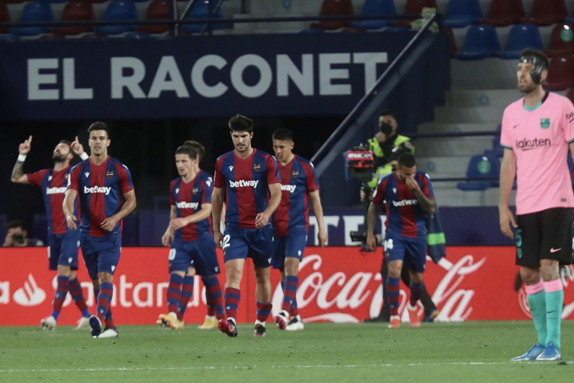 Las imágenes del empate entre el Levante y Barcelona en el Ciutat de València