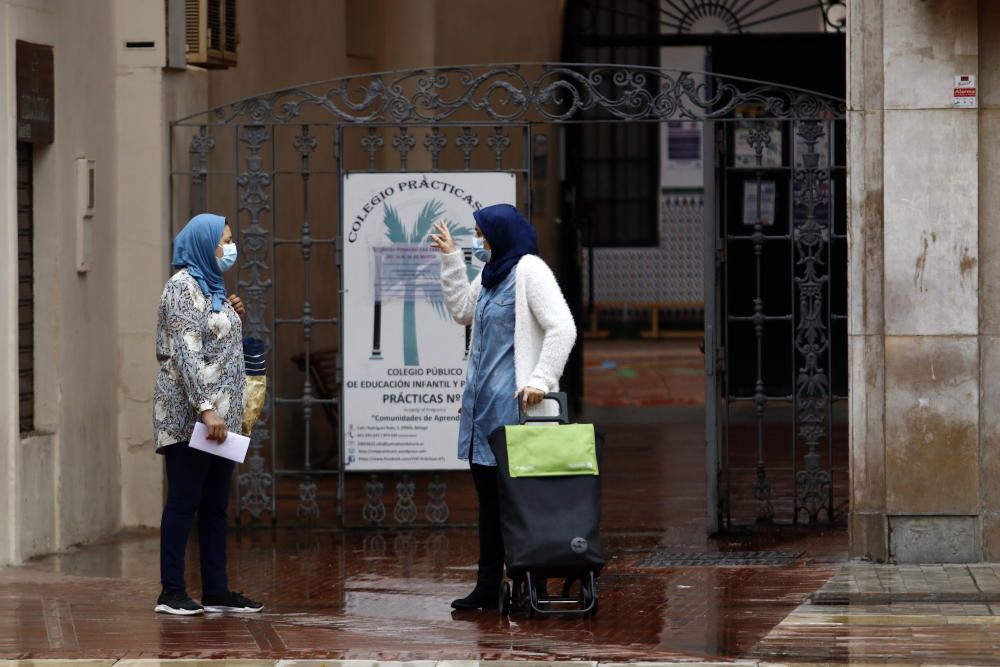 Jornada pasada por agua en la capital, sobre todo durante la mañana, mientras los ciudadanos viven las que podrían ser sus últimas jornadas en la fase 0 de la desescalada.