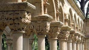 Capitells del claustre del Mas del Vent de Palamós.