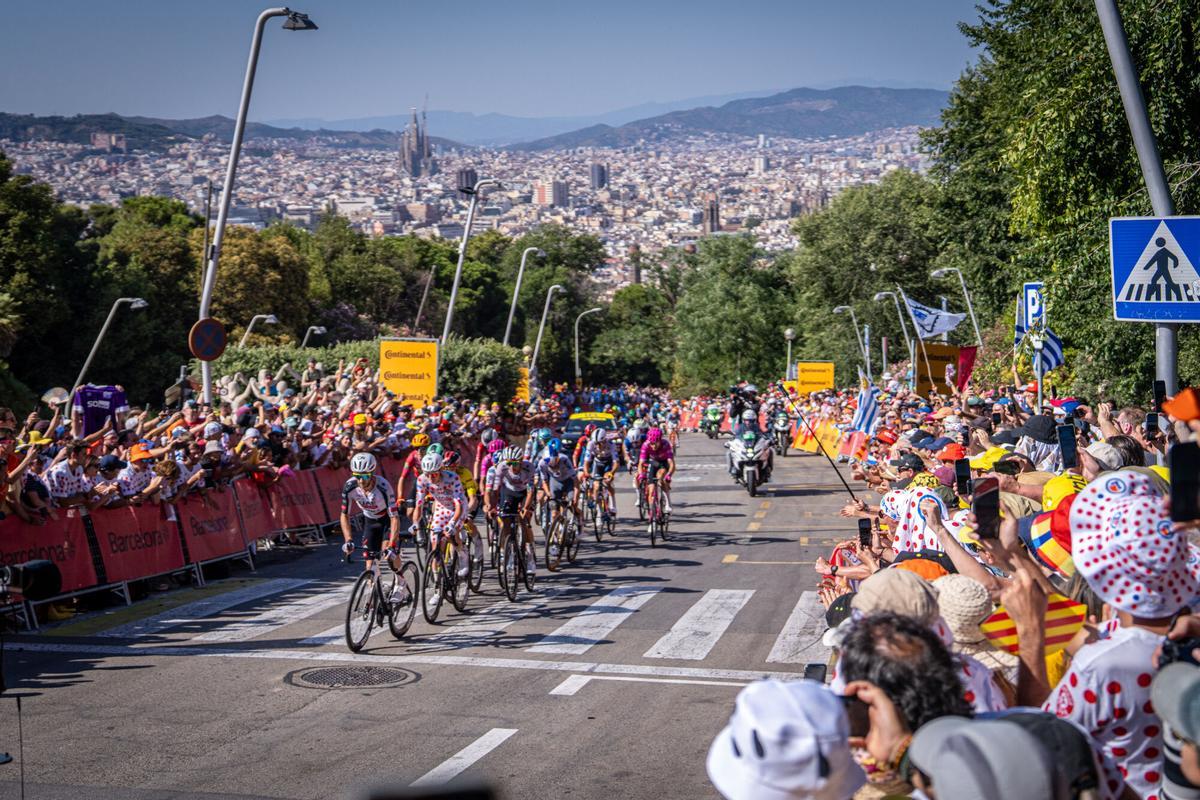 El Tour conquista Montjuïc