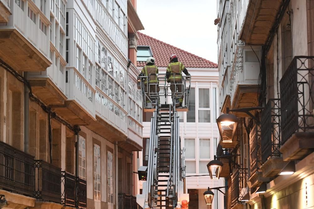 Los Bomberos de A Coruña rescatan a un perro