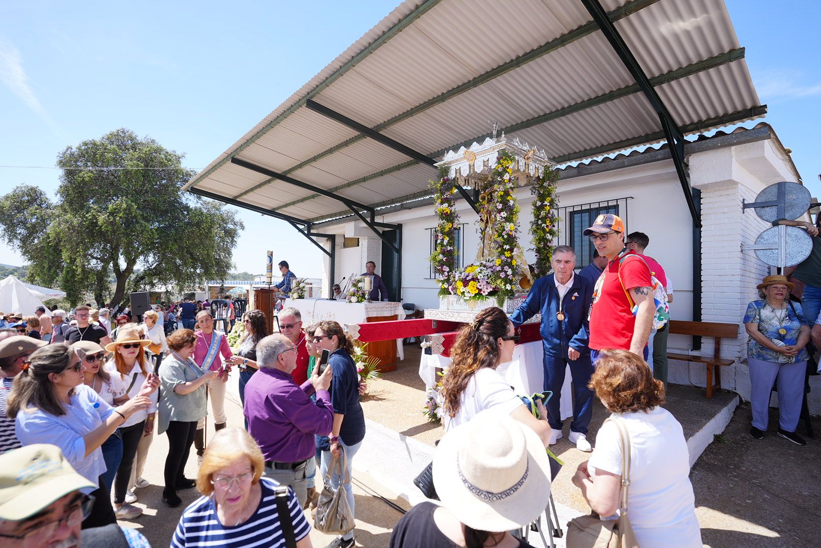 La romería de la Virgen de la Antigua en Hinojosa del Duque, en imágenes