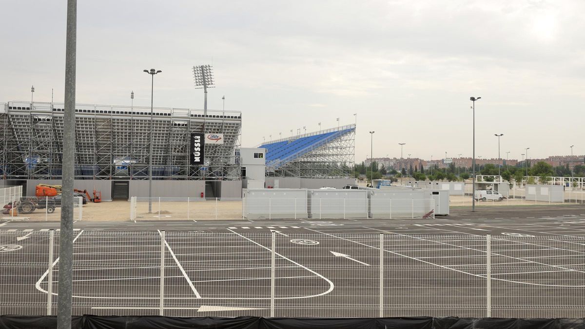Zona de aparcamiento exterior del Ibercaja Estadio.
