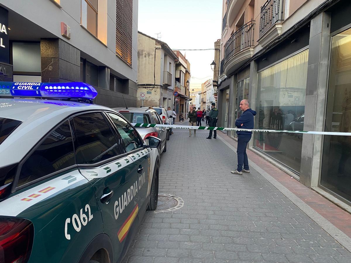 Galería de imágenes: Encuentran degolladas en su domicilio de Xilxes a una mujer y a su hija de 12 años