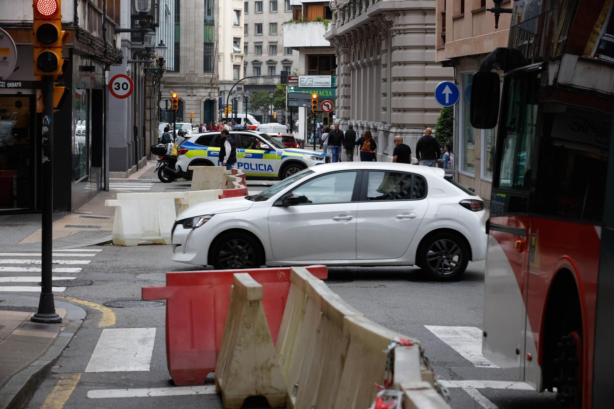 Los cambios de tráfico en el centro de Gijón pasan la prueba: "Es viable" (en imágenes)