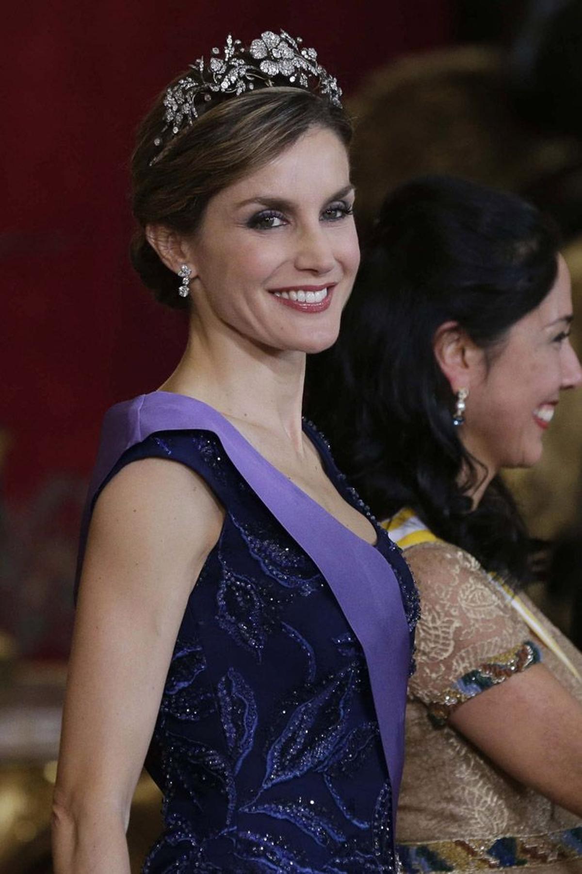 Letizia Ortiz con corona