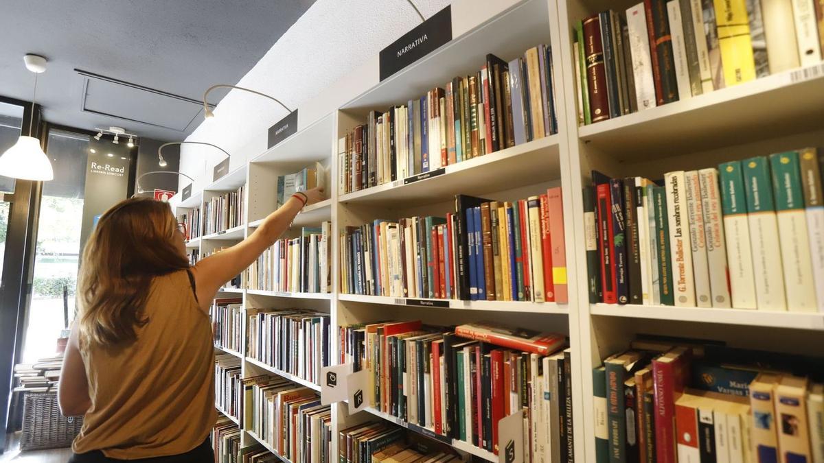 El orden es la clave del éxito de las librerías que ofrecen libros usados, como Re-Read.