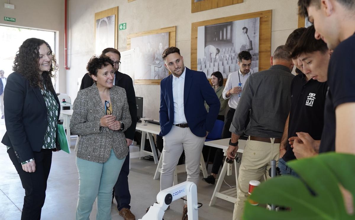 El Centro Europeo de Empresas e Innovación de Castellón (CEEI Castellón) y el Ayuntamiento de Onda han celebrado en La Campaneta una jornada de referencia sobre inteligencia artificial.