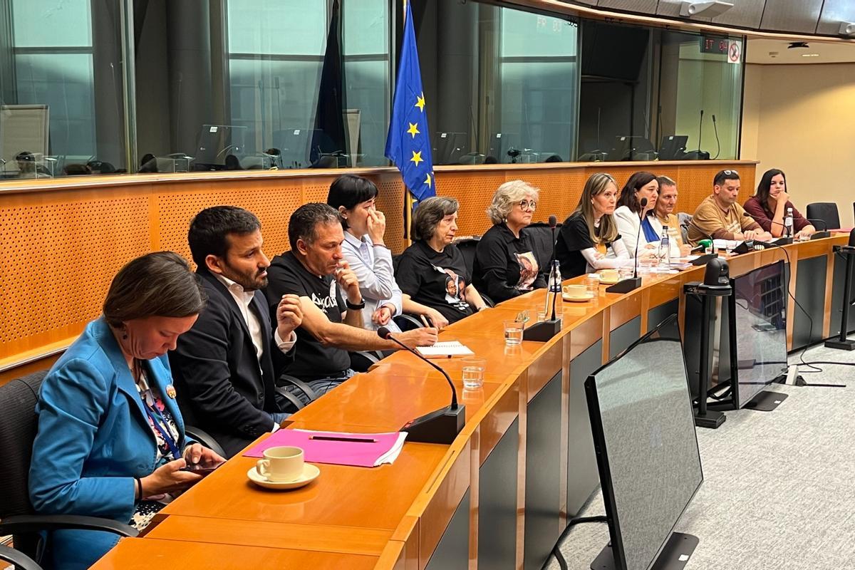 Un momento durante una de las primeras reuniones con eurodiputados en Bruselas
