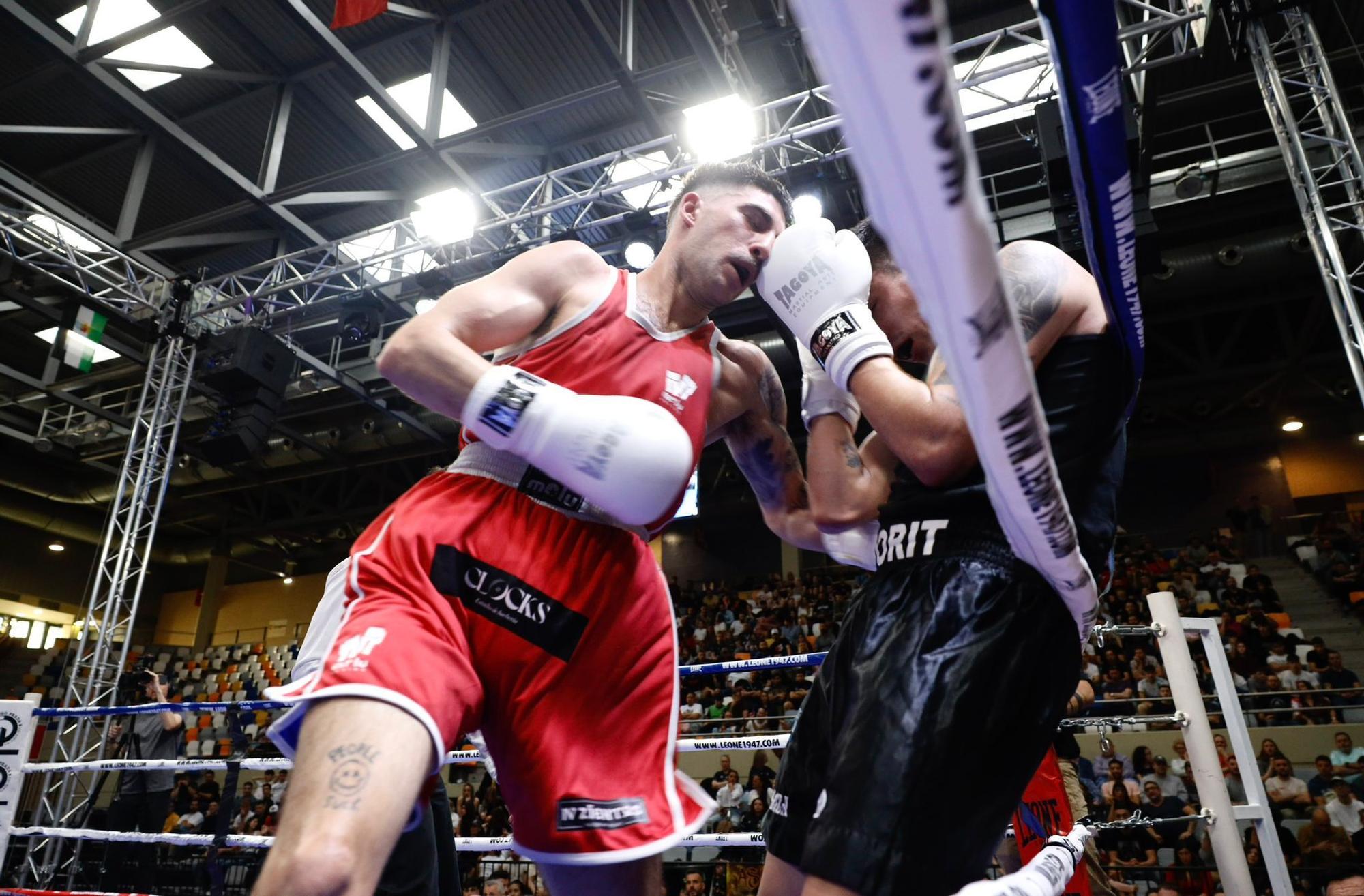 Velada de boxeo en el pabellón Siglo XXI