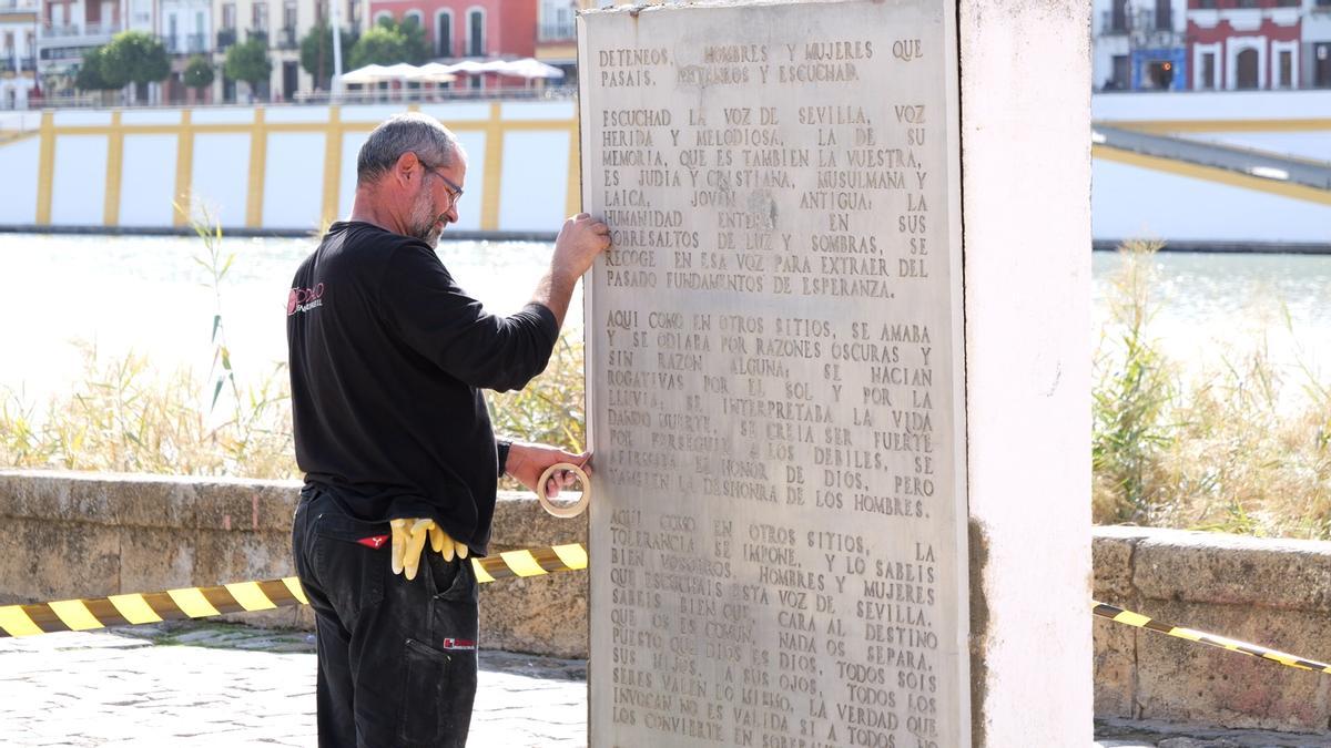 Proceso de restauración del monumento a la Tolerancia