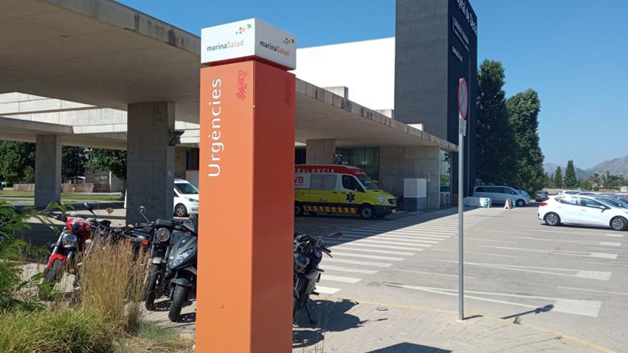 El acceso de Urgencias del hospital de Dénia