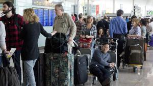 La vaga del 'handling' continua aquest dimecres amb retards i problemes puntuals d’equipatge als aeroports de Barcelona, Madrid o Bilbao