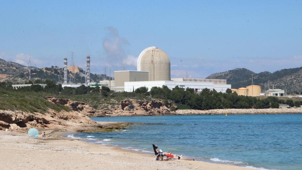 Las eléctricas avisan que las nucleares catalanas perderán competitividad si cierra Almaraz