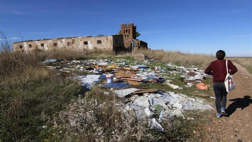 Denuncian el deterioro de las minas de Cáceres y claman una solución a su abandono