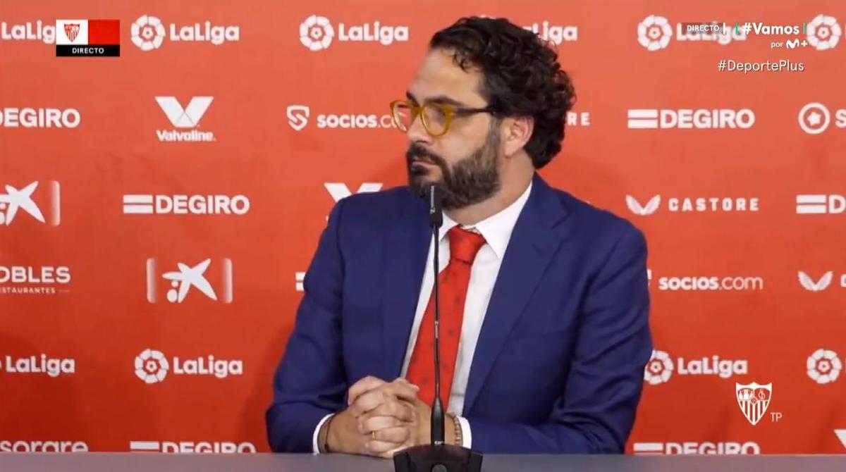 ¡Tierra trágame! El lapsus del nuevo Director Deportivo del Sevilla que desvela un fichaje que aún no se había oficializado