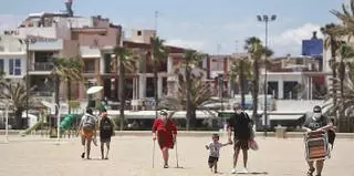 Un hotel y la mejora de las terrazas de Neptuno también chocan con Costas