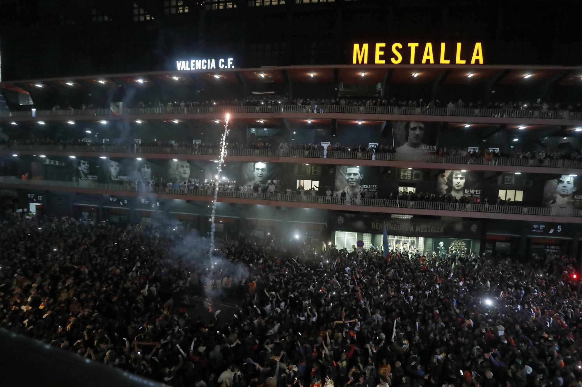 Recibimientos memorables al Valencia CF,  en la Avenida de Suecia