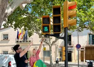 Semáforos LGTBI en Esplugues de Llobregat: así son y dónde se encuentran