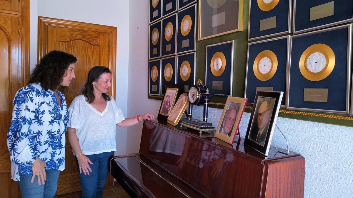 Algunos de los objetos de Manolo Escobar en su casa de Benidorm.