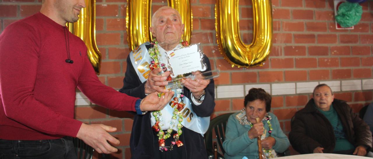 Juan Melgar celebra sus 100 años en Otero de Bodas